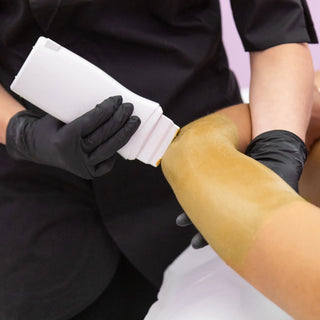 HONEY WITH VITAMIN E ROLL-ON WAX